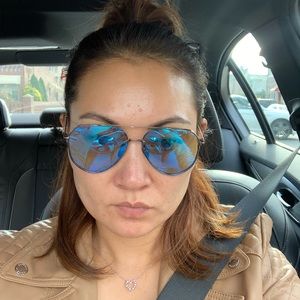 Meet your Posher, Hee soon